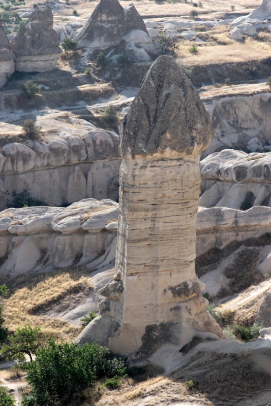 Fairy chimney rock formations, Goreme, Cappadocia Turkey 33.jpg - Goreme, Cappadocia, Turkey